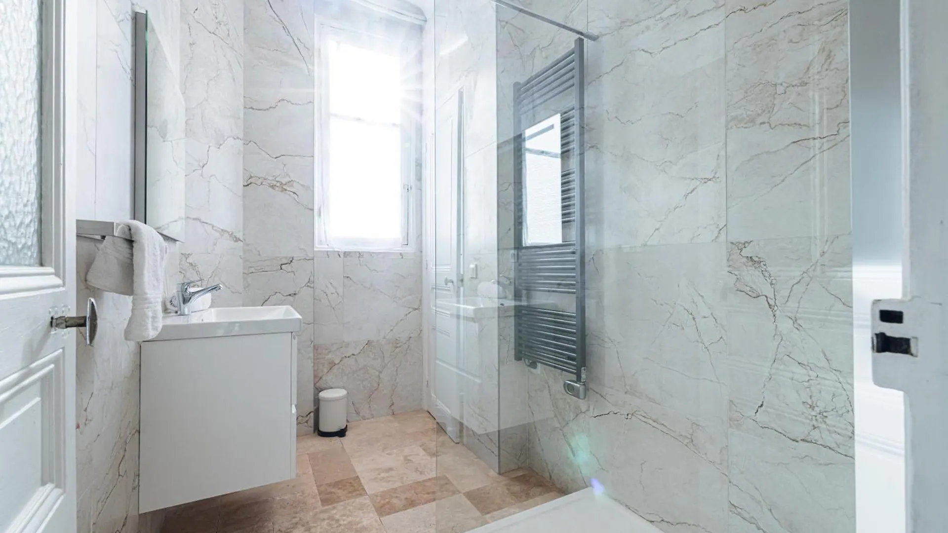 Lovely 2 Bdr Nice Harbor Apartman